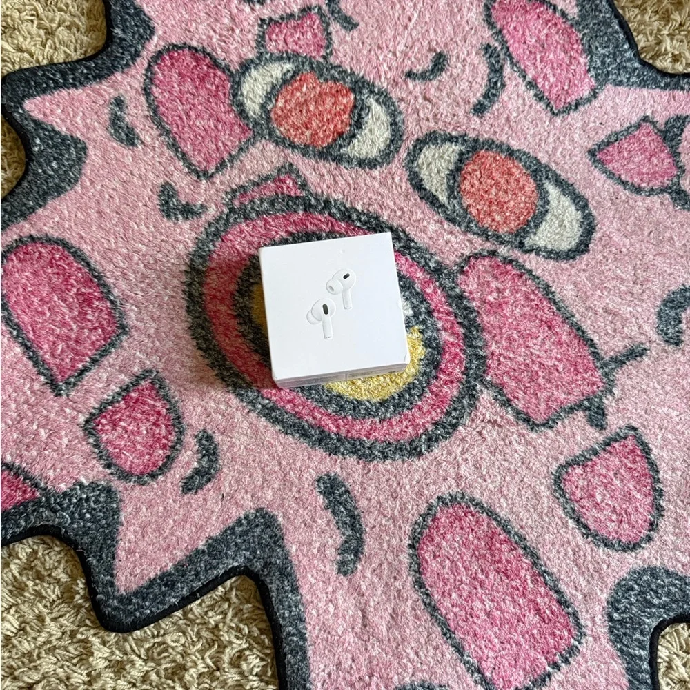 Apple White Wireless Earbuds